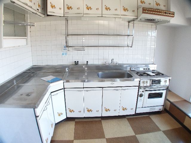 Kitchen. L-shaped, System Gasukitchin!