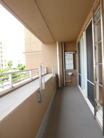 Balcony. Local (August 2013) Shooting