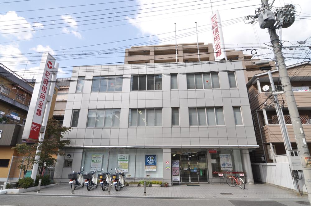 Bank. 700m to Amagasaki credit union Fukae Branch