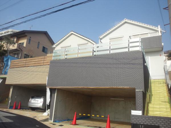 Local appearance photo. Spacious digging garage electric shutter equipped! 