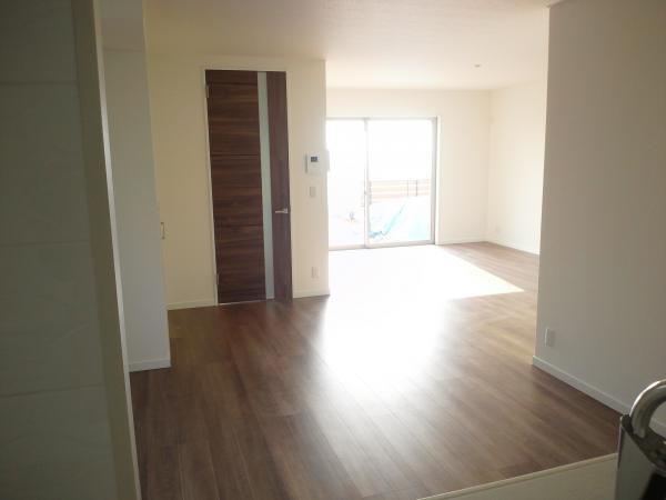 Living. Since it is a south-facing garden hill human eye is also not worried