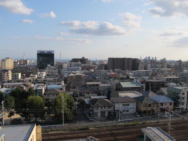 View photos from the dwelling unit. View from the site (October 2013) Shooting