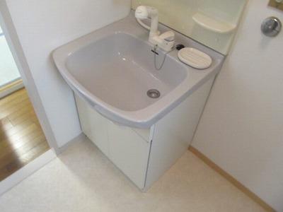 Wash basin, toilet. Indoor (10 May 2013) Shooting