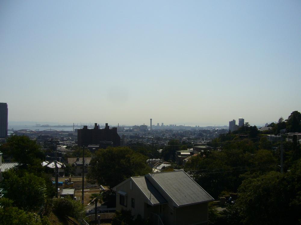 View photos from the dwelling unit. View from the site (November 2013) Shooting