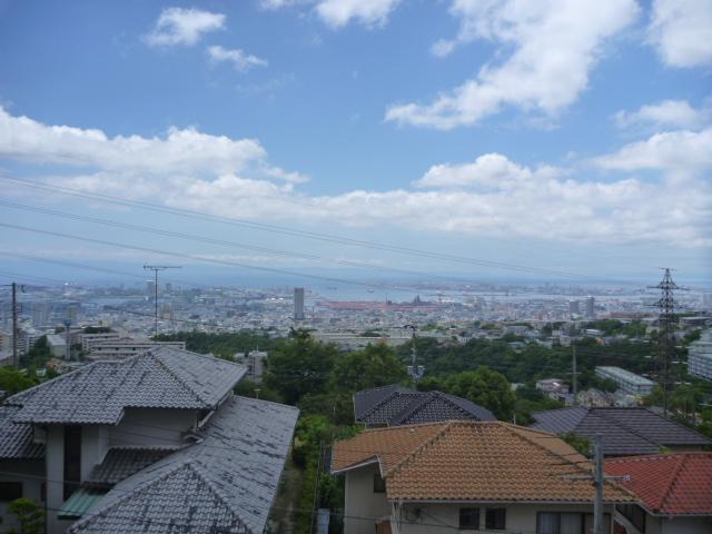 View photos from the dwelling unit. View from the site (July 2013) Shooting