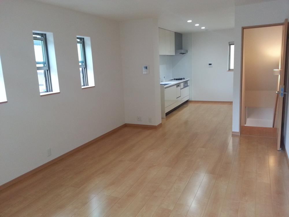 Living. Indoor (10 May 2013) Shooting