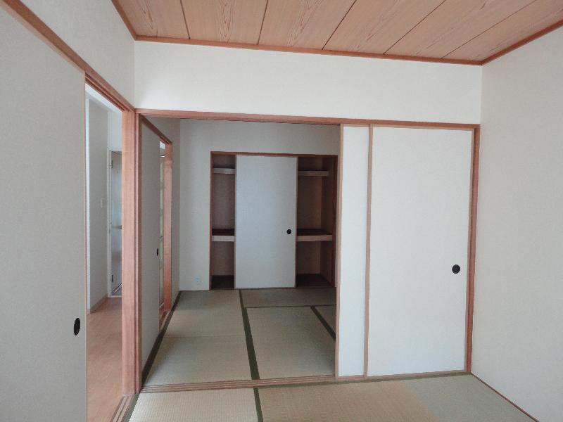 Other room space. 2 between the continuance of the Japanese-style room