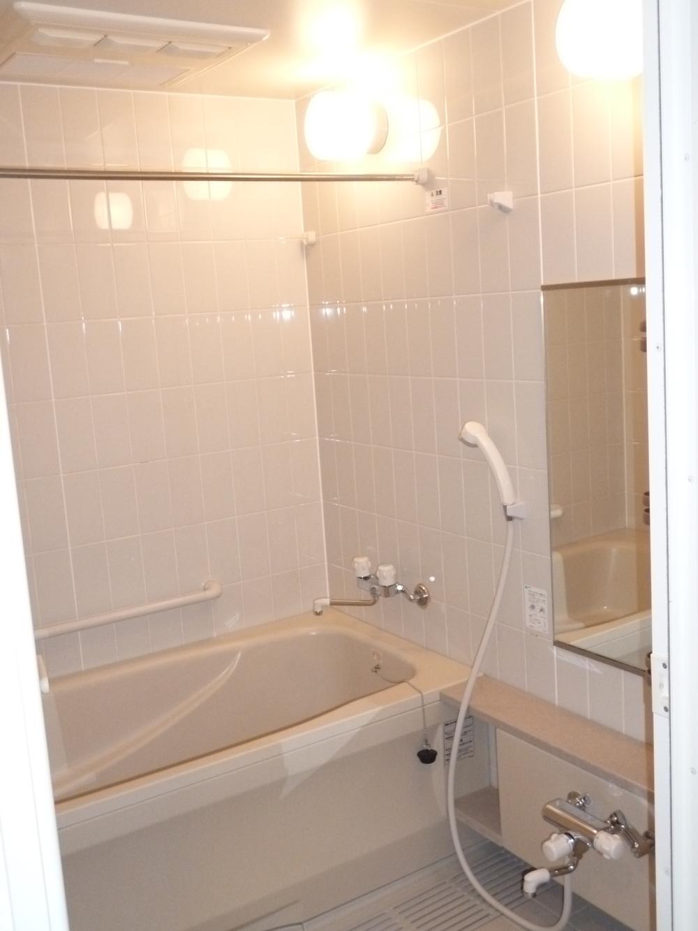 Bathroom. With bathroom heating dryer! With reheating function! !