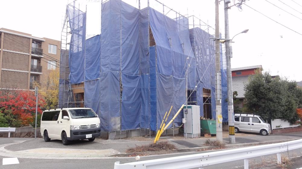 Local appearance photo. Local (12 May 2013) Shooting