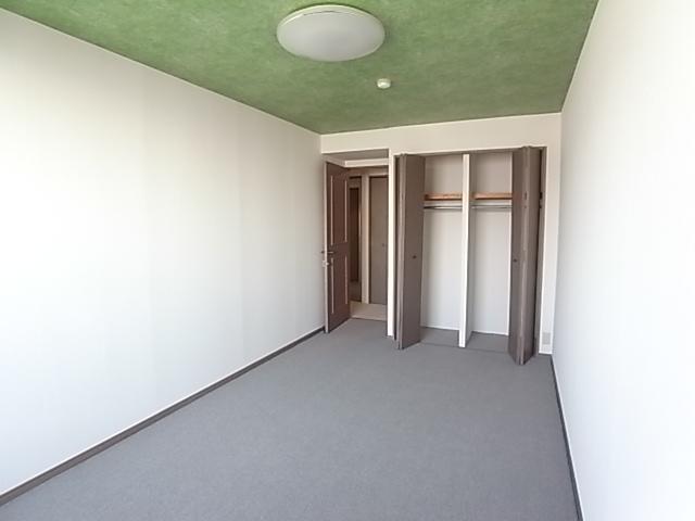 Non-living room