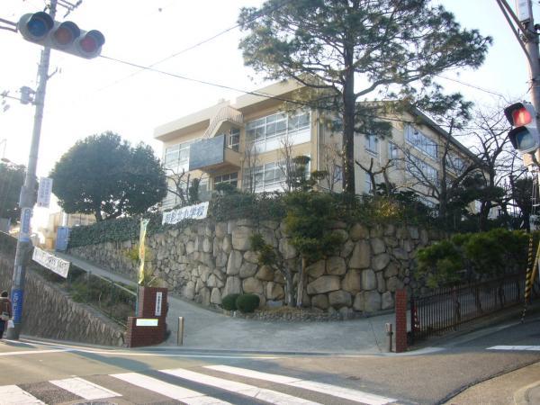 Primary school. Mikagekita until elementary school 570m Mikagekita elementary school