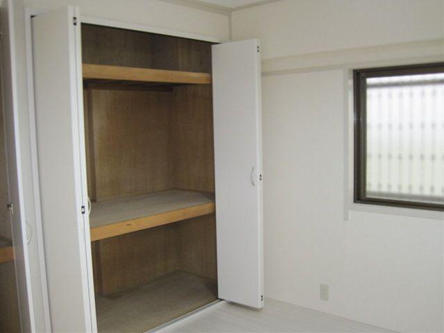 Non-living room
