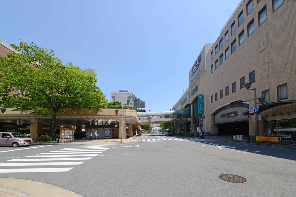Other. Next station in Ashiya Ekimae, Including Daimaru, There is a Laporte, such as a number of commercial facilities consisting of 200 stores in the specialty store. Here also it will be a shopping spot. 