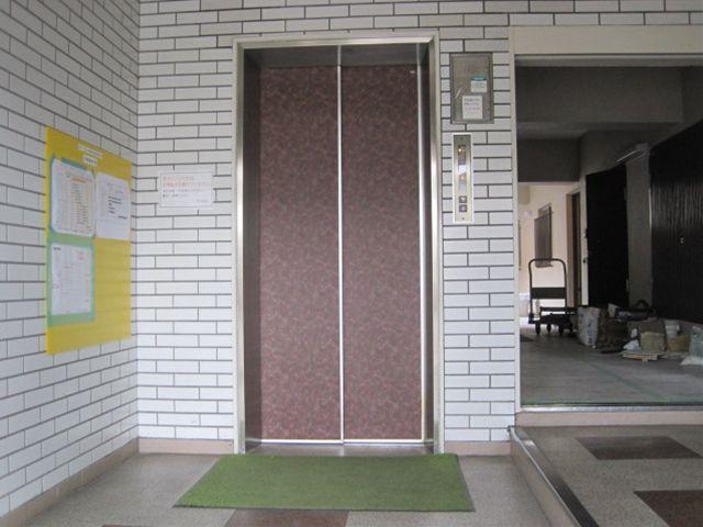 Other common areas. Elevator