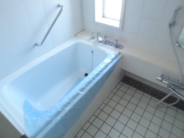 Bath. House cleaned the bathroom