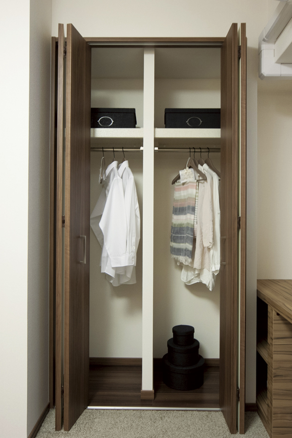 Receipt.  [closet] The Western-style, Installing a closet where clothes can be the beginning storage, such as also functionally loose items. It can be stored and refreshing, You can use the room widely effective. Also. There is also a walk-in closet type (same specifications)