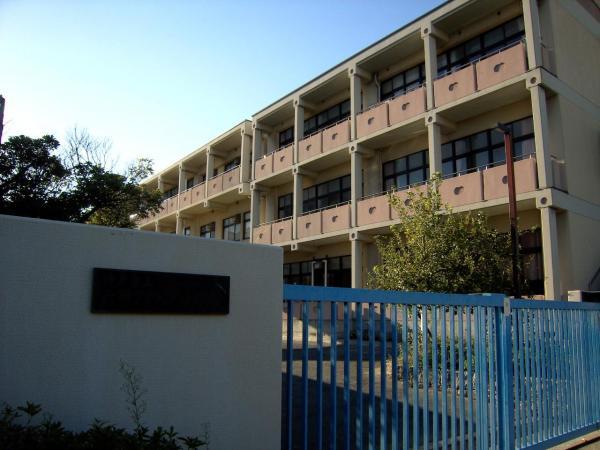 Primary school. Local walk about 5 minutes of Rokko Island 400m local walk about 5 minutes of Rokko Island elementary school to elementary school