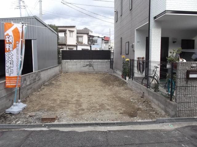 Local appearance photo. Local (11 May 2013) Shooting