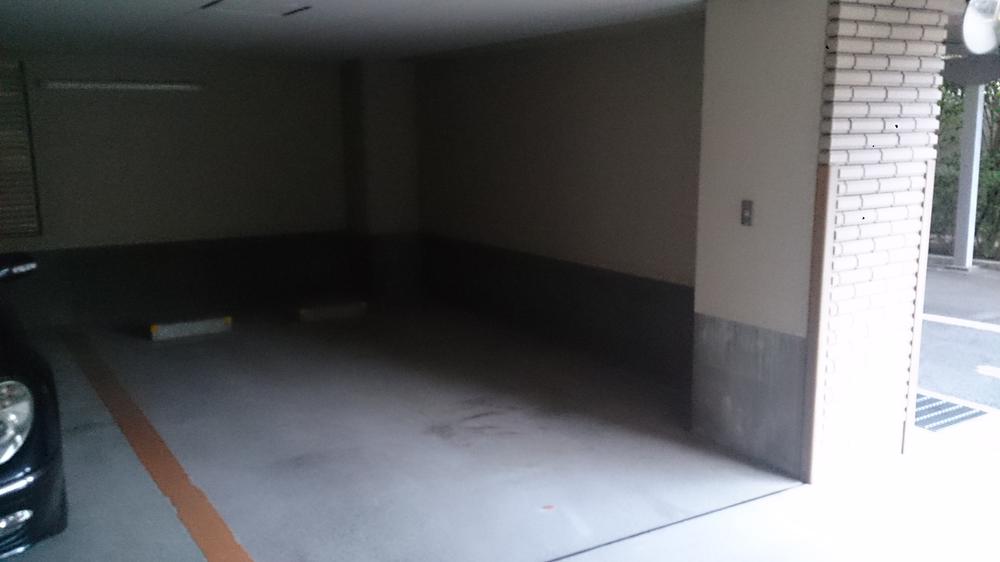 Parking lot. Common areas