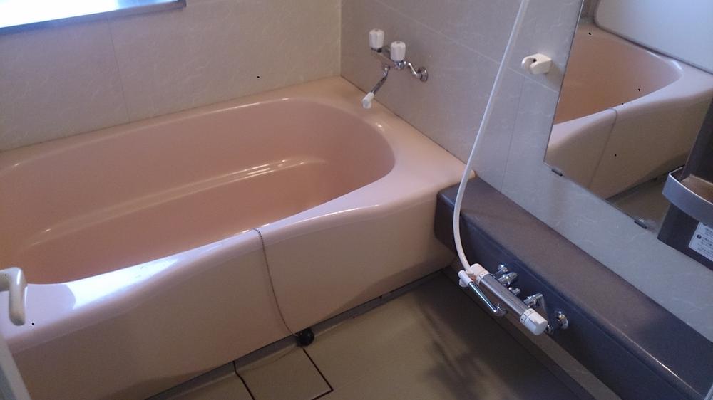 Bathroom. Bathroom (10 May 2013) Shooting