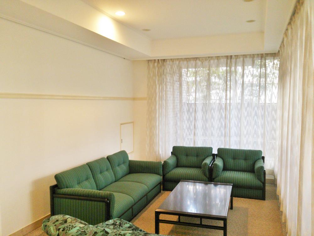 lobby. You can feel at home in an atmosphere of calm to guest