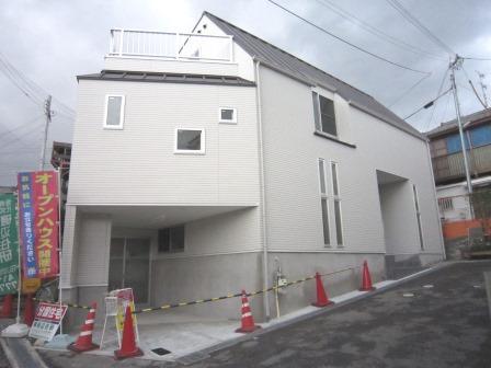 Local photos, including front road. Corner lot