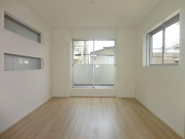 Living. 2 nautical miles Billings. LDK15.2 Pledge. Storage space ・ Balcony. Windows are many lighting ・ Ventilation is good. 