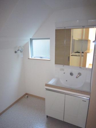 Wash basin, toilet. Indoor shooting