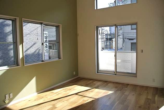 Living. Indoor (12 May 2013) Shooting