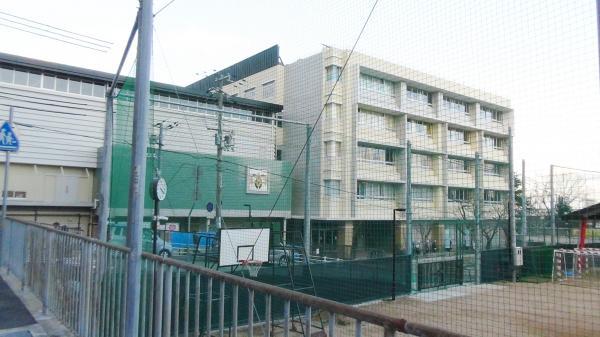 Junior high school. 320m dream of hill junior high school is about a 4-minute walk to up to junior high school