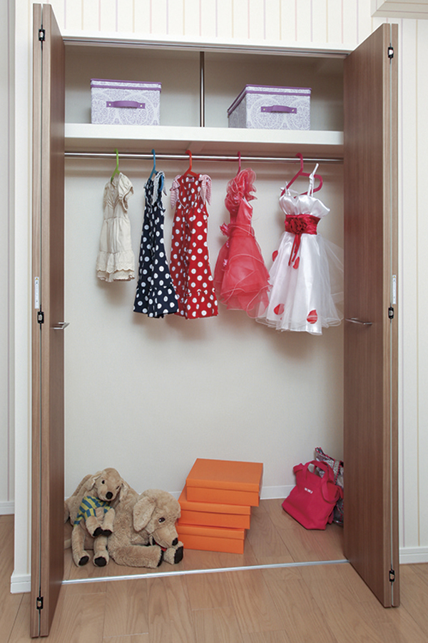 Receipt.  [closet] The Western-style, Installing a closet that can be plenty of storage such as clothes and accessories. Because there is a shelf at the top, You can use effectively space (same specifications)