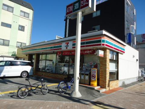 Convenience store. Seven-Eleven Kobe Imadezaike 3-chome up (convenience store) 574m