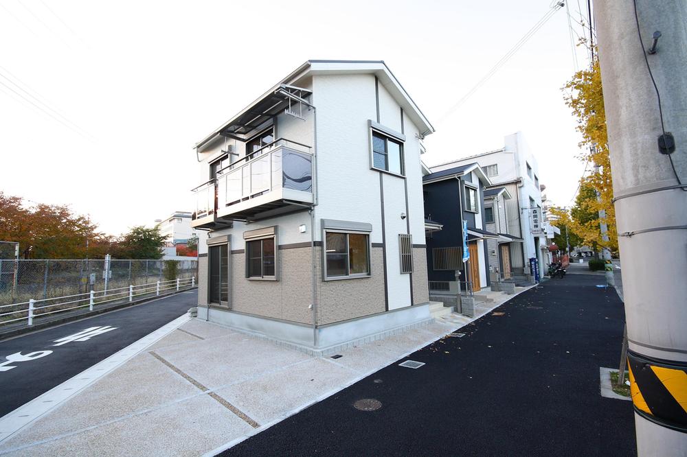 Local appearance photo