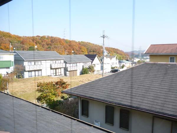 View photos from the dwelling unit. View from the site (December 2013) Shooting