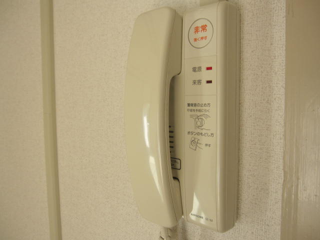 Security. It is with a convenient intercom ◎