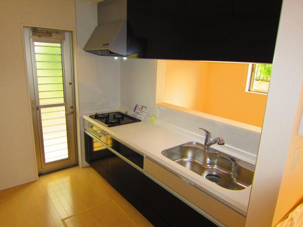 Same specifications photo (bathroom). The company construction cases kitchen