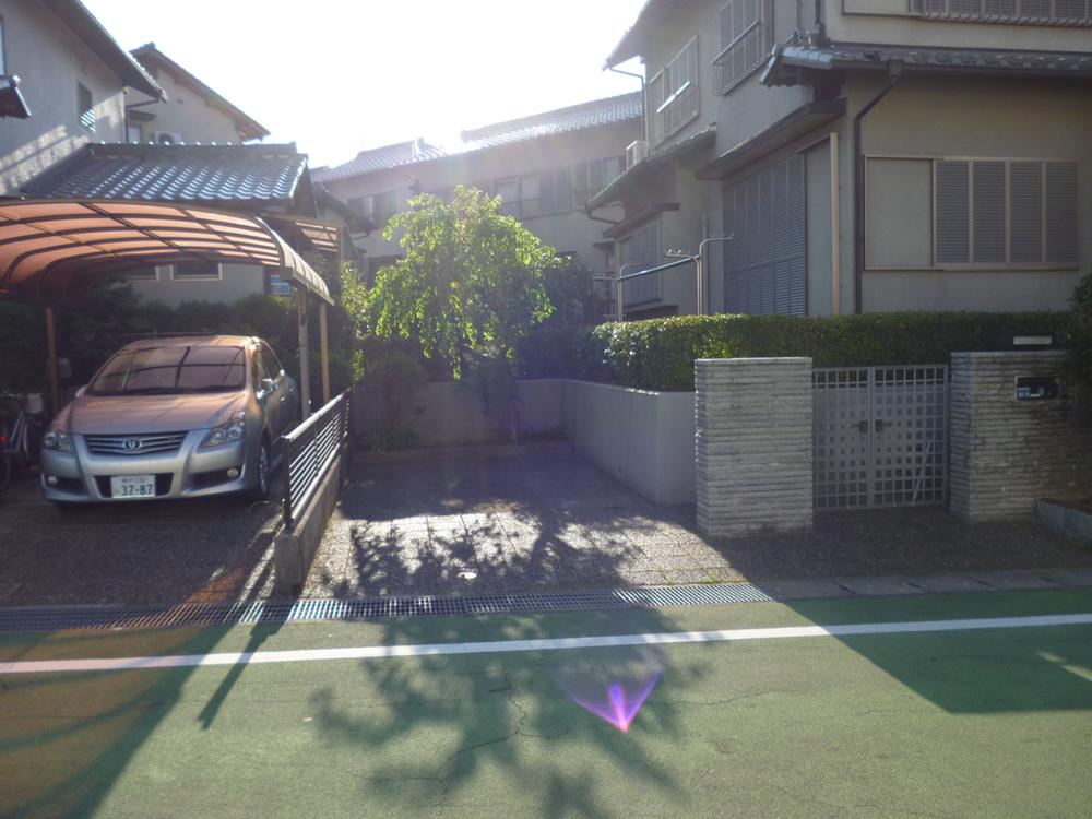 Parking lot. Local (June 2013) Shooting