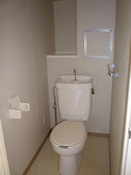 Toilet. Outlet there