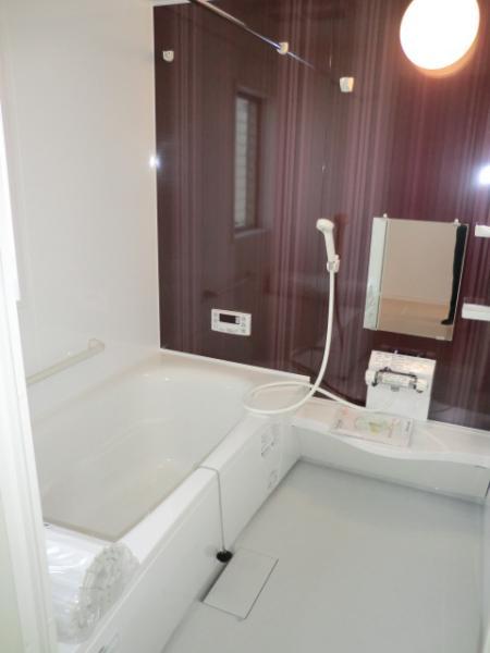 Same specifications photo (bathroom)