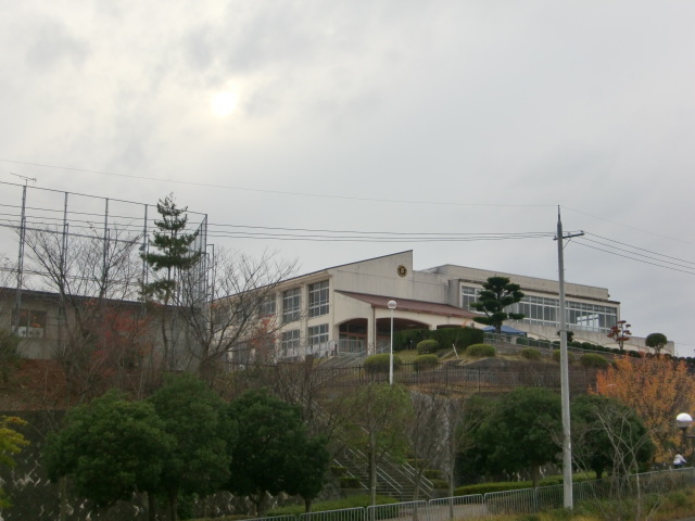 Primary school. 1635m to Kobe Municipal Arino Elementary School (elementary school)