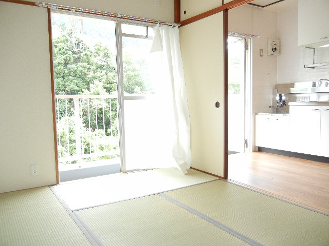 Living and room. Is 6 Pledge of Japanese-style room (* ^ _ ^ *)