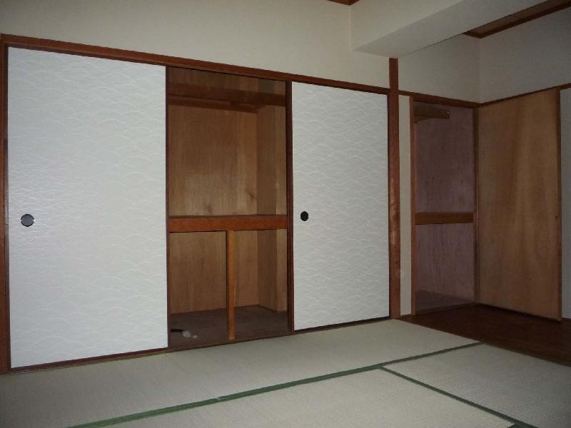 Receipt. Japanese-style housing wealth