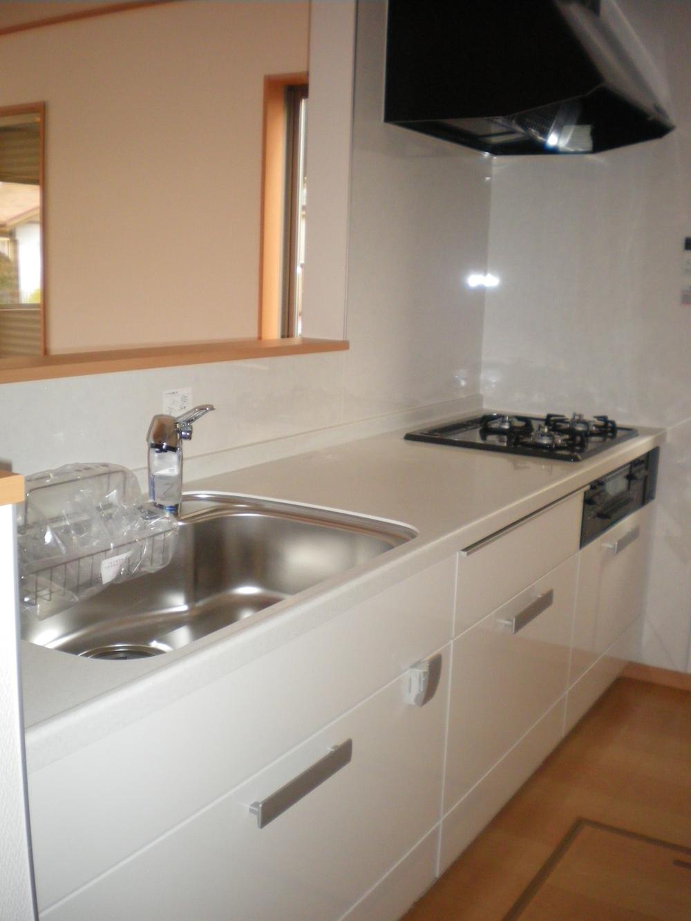 Same specifications photo (kitchen)