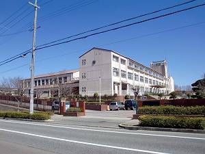Junior high school. 262m up to municipal north Kobe junior high school (junior high school)