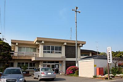 Government office. 2400m to the north ward office north God business trip Nagao contact office (about 5 minutes by car)