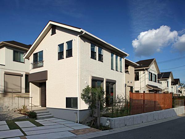 Local appearance photo. It is wide open to the south, It was planned to residential land of 210 sq m in this house, You can enjoy the rich environment as a private space.  [232 No. land] 