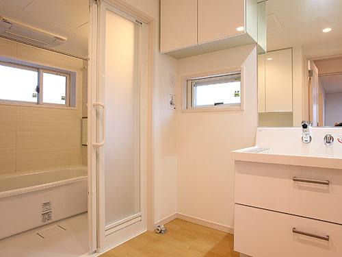 Bathroom.  [243 No. land model house] (December 2013) Shooting