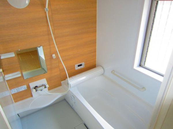 Bathroom. Bathroom 1616 size