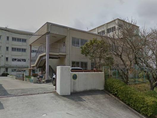 Primary school. 1585m to Kobe Municipal Arinodai Elementary School