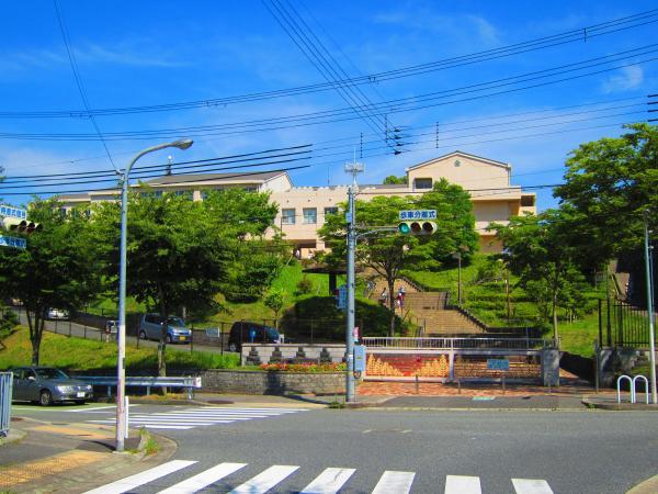 Primary school. Katsuragi until elementary school 400m Katsuragi Elementary School
